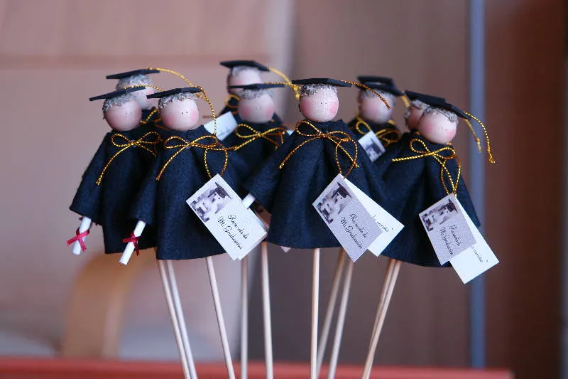 ACTIVIDADES DE REFUERZO EN LA I.E.T.S.I.: INVITACION A MI GRADUACION