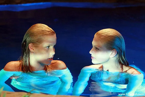 Las sirenas mas lindas (L) - Give your Smile to the World!