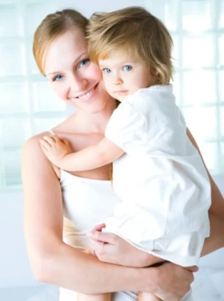 Imagenes Tiernas de Mamas Abrazando Bebes | Imagenes Tiernas ... Imagenes Tiernas de Mamas Abrazando Bebes | Imagenes Tiernas ...