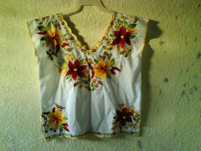 Imágenes de venta de huipiles yucatecos en Merida Imágenes de venta de huipiles yucatecos en Merida