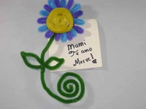 Vídeo de Manuamidad: un imán en forma de flor Vídeo de Manuamidad: un imán en forma de flor