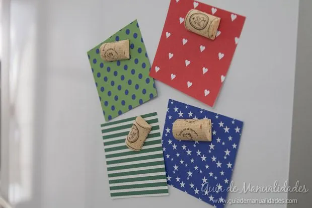 Imanes con corchos para el refrigerador - Guía de MANUALIDADES Imanes con corchos para el refrigerador - Guía de MANUALIDADES