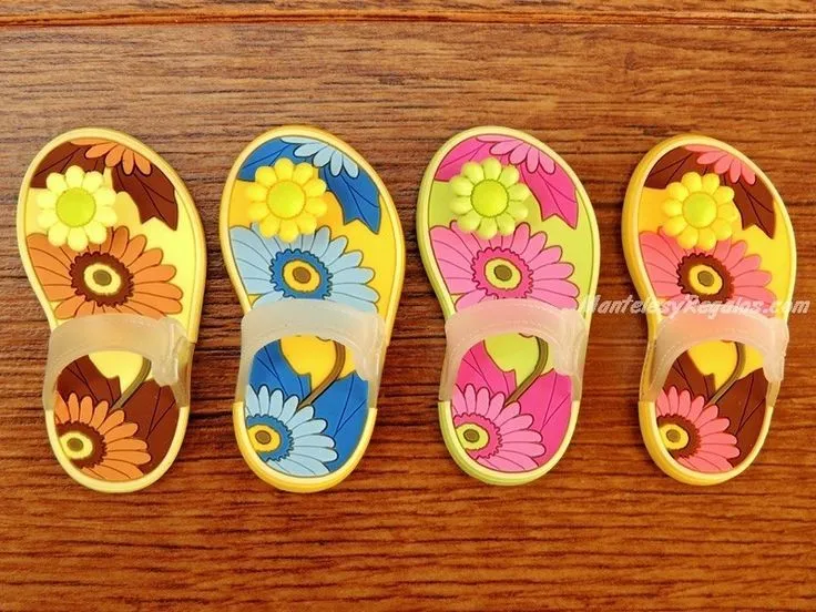 Imanes para nevera - Modelo ZAPATILLAS FLORES (4 colores ... Imanes para nevera - Modelo ZAPATILLAS FLORES (4 colores ...