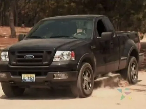 IMCDb.org: 2004 Ford Lobo Regular Cab FX4 [P221] in "Bandoleros, 2005"