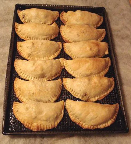 EL INCIERTO ORIGEN DE LA EMPANADA (