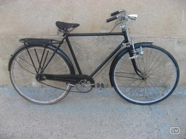 Aquel tiempo de mi infancia": Hermosa bicicleta antigua con luz. Aquel tiempo de mi infancia": Hermosa bicicleta antigua con luz.