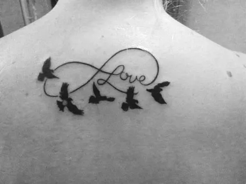Infinito - Tatuajes para Mujeres