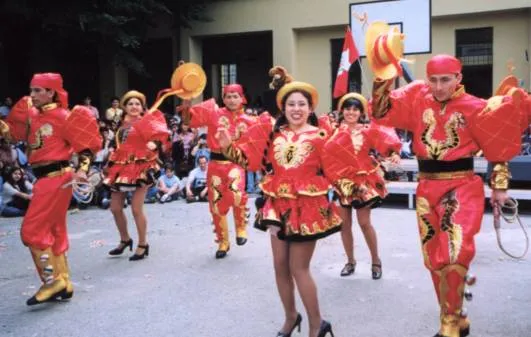 informaciones: DANZAS TIPICAS DEL PERU