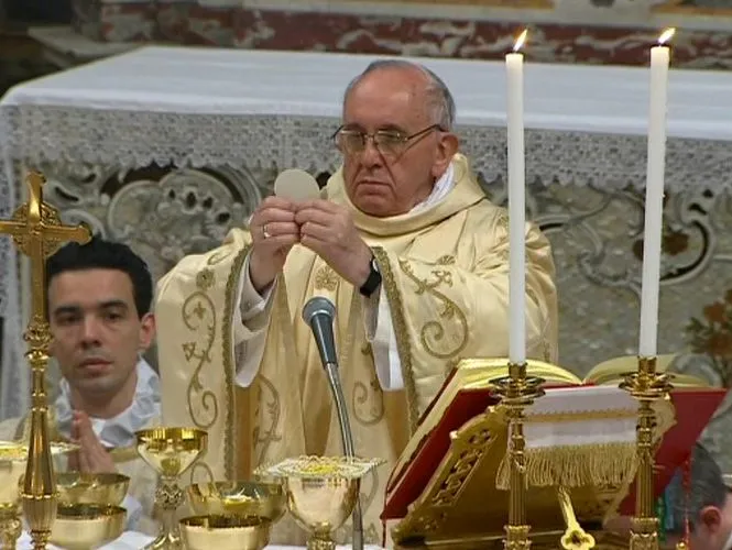 Infovaticana | ¿Cuáles son las vestiduras que el sacerdote utiliza ... Infovaticana | ¿Cuáles son las vestiduras que el sacerdote utiliza ...