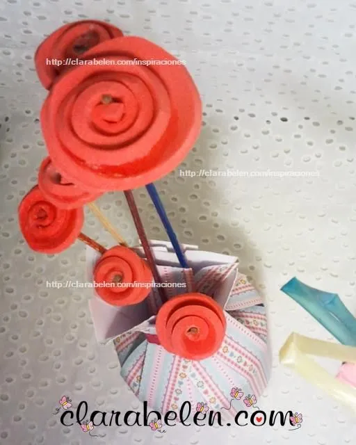 Inspiraciones: manualidades y reciclaje | Jarrones fáciles de ... Inspiraciones: manualidades y reciclaje | Jarrones fáciles de ...
