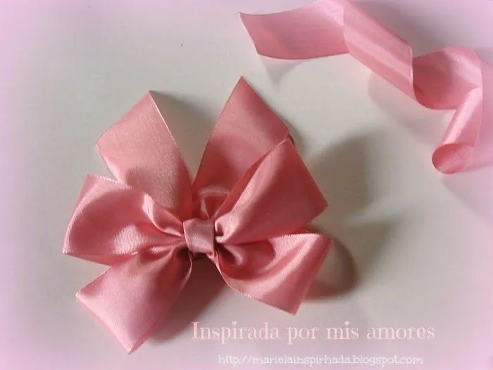 Inspirada por mis amores: UNOS LINDOS MOÑOS CON CINTAS Inspirada por mis amores: UNOS LINDOS MOÑOS CON CINTAS
