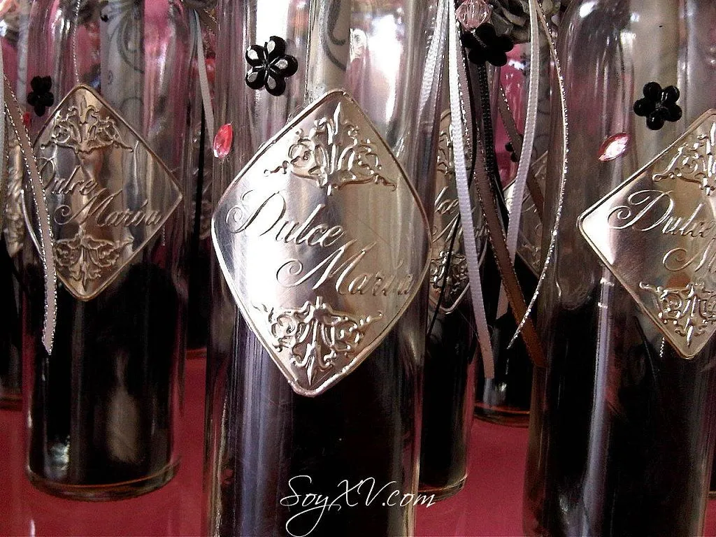 Invitacion de boda en botella | Aprender manualidades es facilisimo.