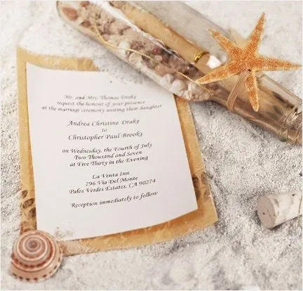Invitación de boda con pergamino en una botella | Handspire