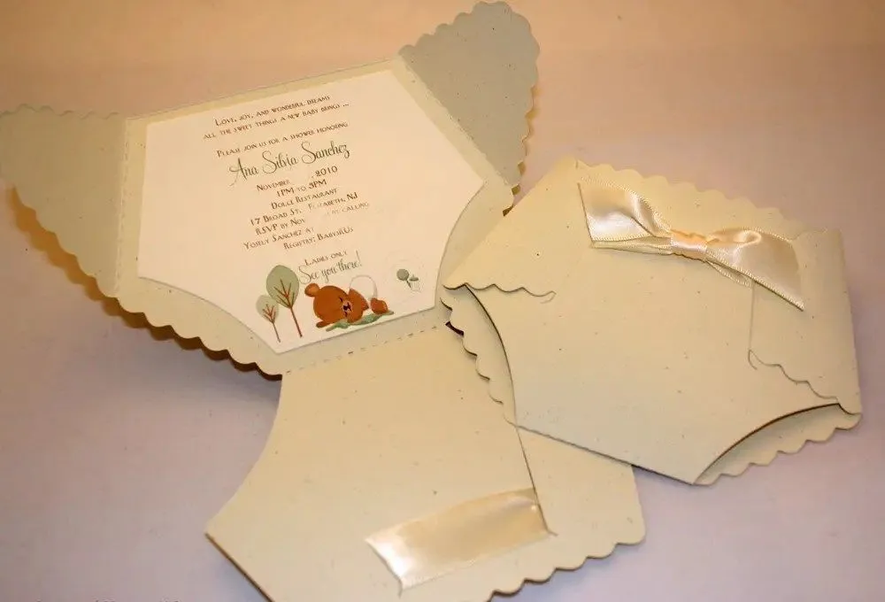 Invitación con forma de pañal para Baby Shower - Dale Detalles Invitación con forma de pañal para Baby Shower - Dale Detalles