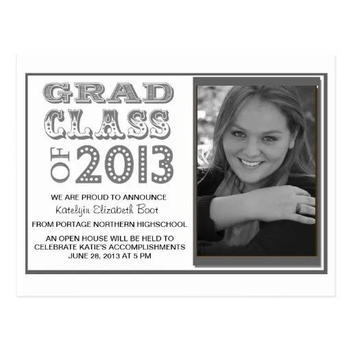 Invitación de la graduación con el texto elegante postales de Zazzle.