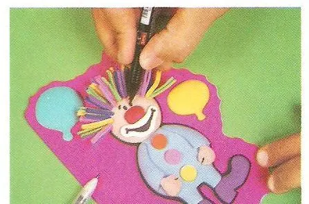 Como hacer una invitación infantil en foami : Como hacer una invitación infantil en foami :