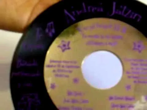 Invitaciones Alanis - Invitacion XV Años Cd Disco.flv - YouTube