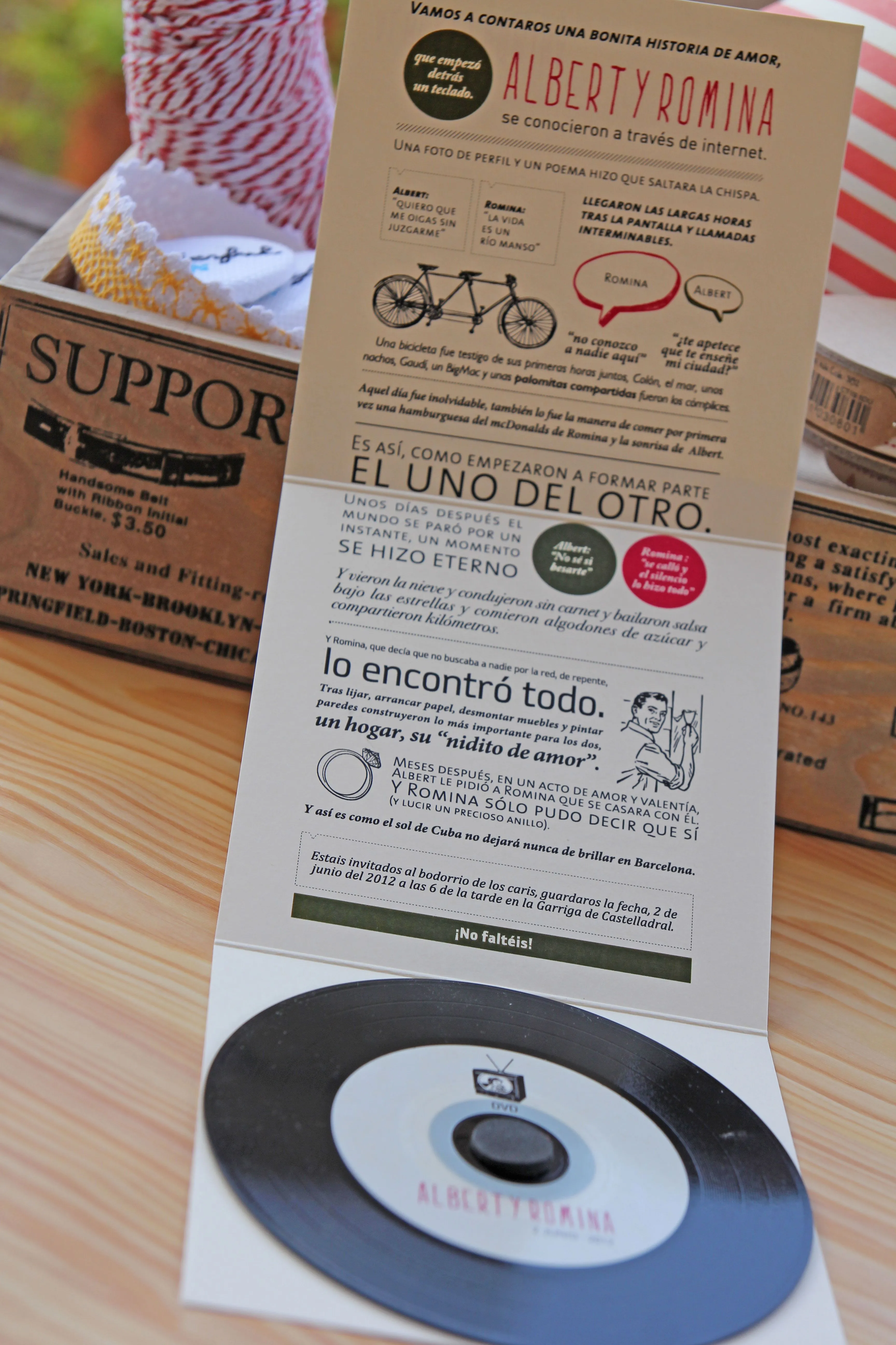 Invitaciones de boda que cuentan historias | muymolon