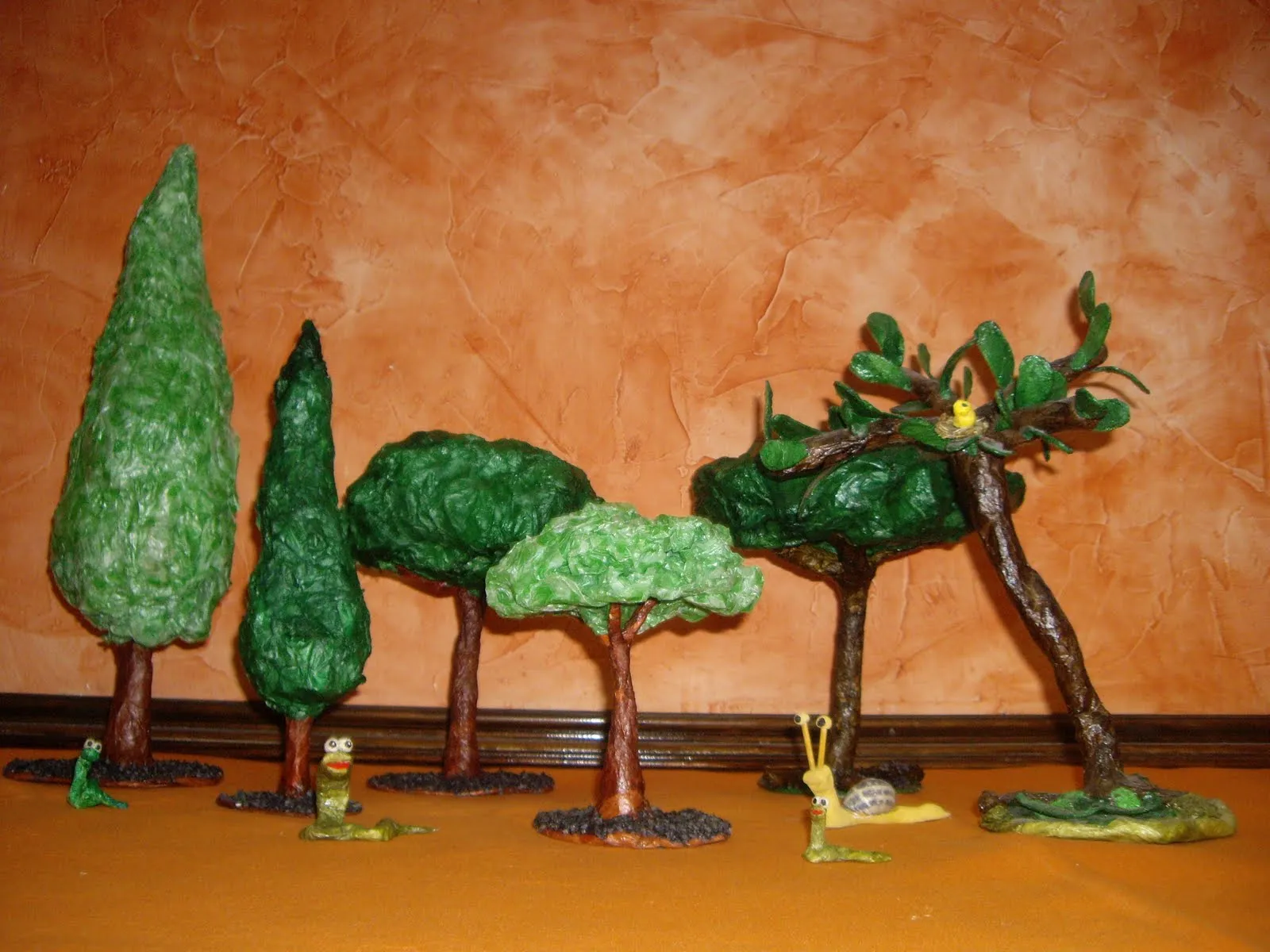 LA ISLA DE FATIMA: Carton Piedra