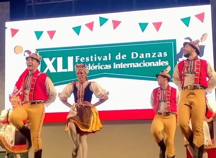 Italia brilla en el Festival de Danzas de Caracas - Espectáculos - ANSA Latina Italia brilla en el Festival de Danzas de Caracas - Espectáculos - ANSA Latina