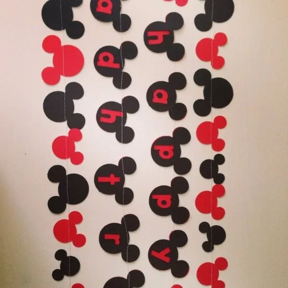 Items similar to Guirnalda de papel Mickey Mouse 8ft perfecto para ...