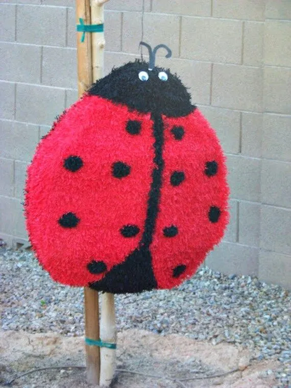 Items similar to Mariquita Pinata, señorita, Pink Ladybug, lunares ...