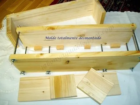 Jabón y agua: Molde adaptable