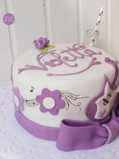 Jaleo en la Cocina: Un pedido muy especial: Tarta Fondant para ... Jaleo en la Cocina: Un pedido muy especial: Tarta Fondant para ...