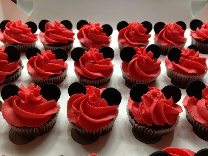 Jarita's Cookies: Minicupcakes y Galletas Mickey Mouse Jarita's Cookies: Minicupcakes y Galletas Mickey Mouse