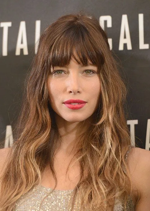 Jessica Biel - desgaste de puntas + flequillo abierto ...