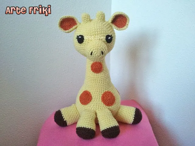 Jirafa Amigurumi - Arte Friki