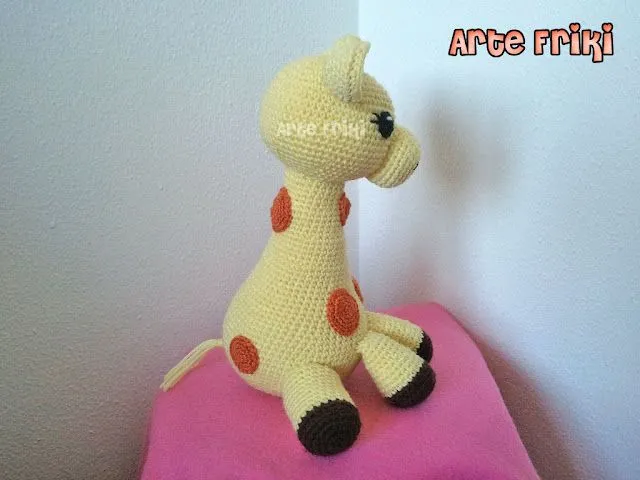 Jirafa Amigurumi - Arte Friki