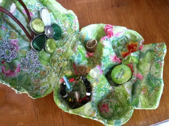 Joyero de reciclaje para Regalar - Manualidades Infantiles Joyero de reciclaje para Regalar - Manualidades Infantiles