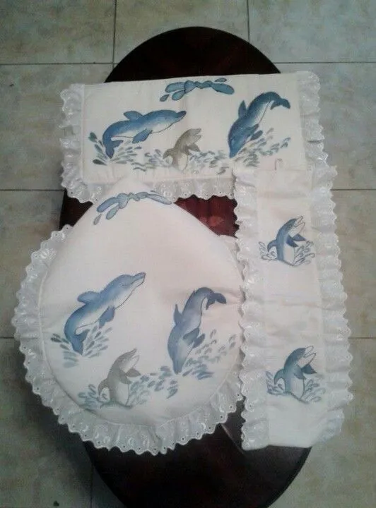 Juego de baño con Delfines pintado en tela pedidos a WhatsApp + ... Juego de baño con Delfines pintado en tela pedidos a WhatsApp + ...
