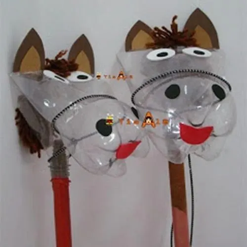 Juguete casero: caballo de palo a partir de un calcetín | Fiestas ...