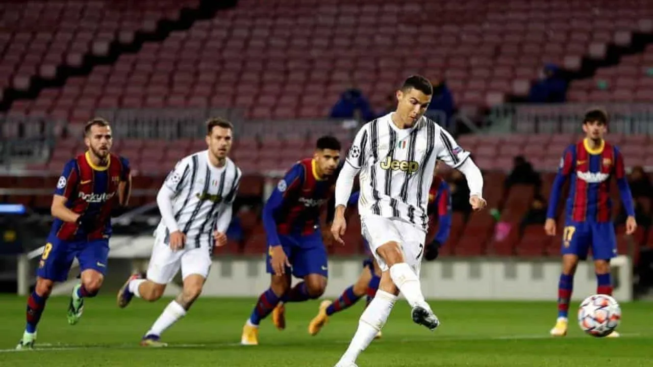 La Juventus de CR7 humilla al Barcelona de Messi | ABC Noticias La Juventus de CR7 humilla al Barcelona de Messi | ABC Noticias