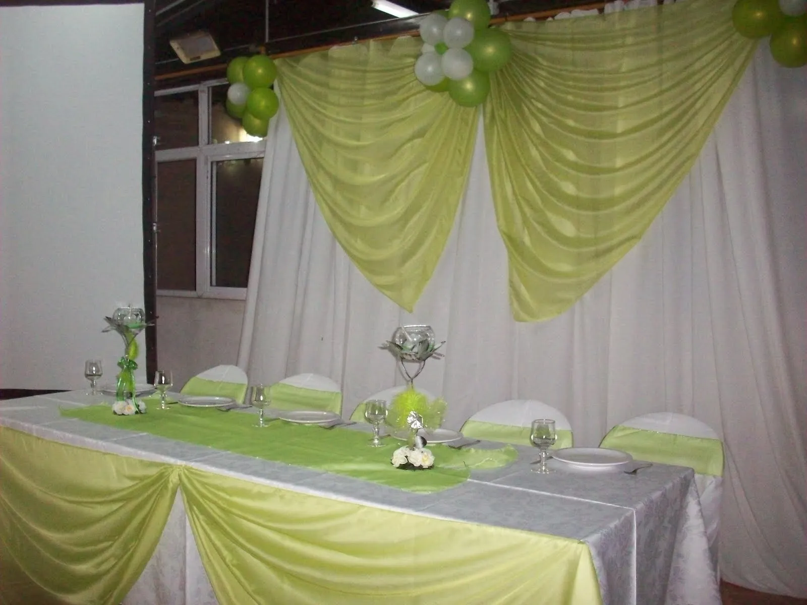 KALú DECó - DECORACIONES CON GLOBOS Y TELAS KALú DECó - DECORACIONES CON GLOBOS Y TELAS