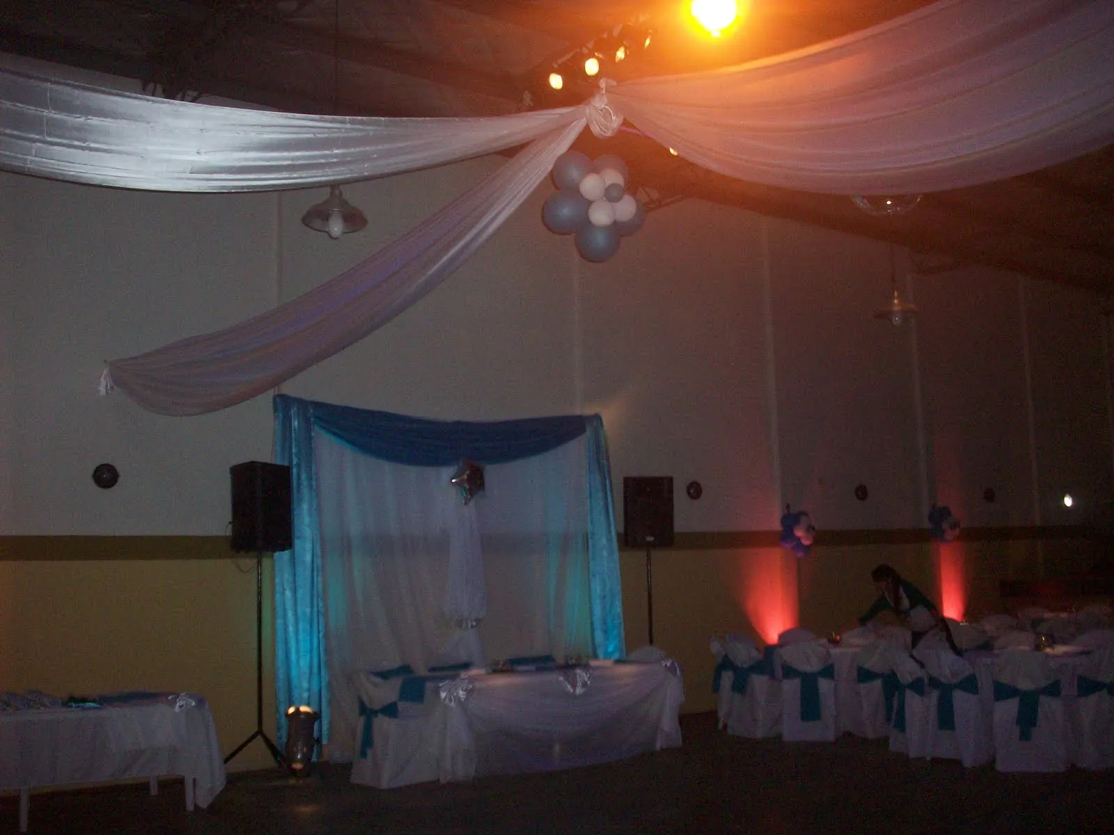KALú DECó - DECORACIONES CON GLOBOS Y TELAS: diciembre 2010 KALú DECó - DECORACIONES CON GLOBOS Y TELAS: diciembre 2010