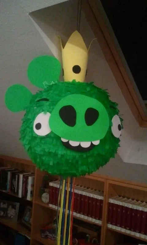Cosas de Katy: Piñata casera del cerdo de los Angry Birds Cosas de Katy: Piñata casera del cerdo de los Angry Birds