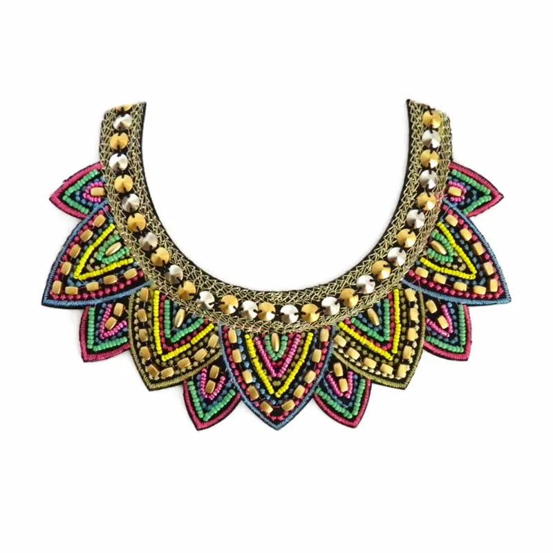 Khol & Chic: Collares babero