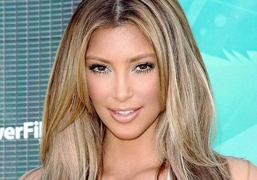 kim-kardashian-rubia.jpeg