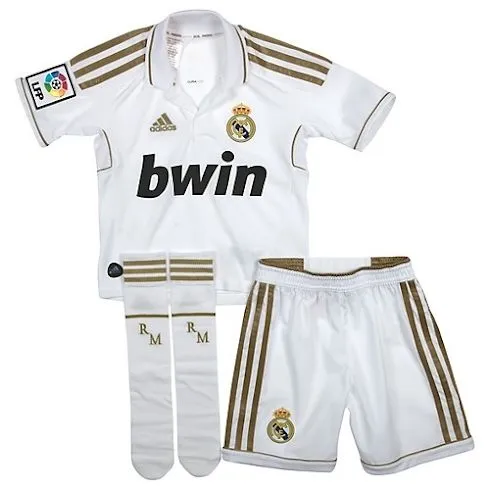 Kit Bebé Real Madrid 2011/2012 - EL UTILLERO Kit Bebé Real Madrid 2011/2012 - EL UTILLERO