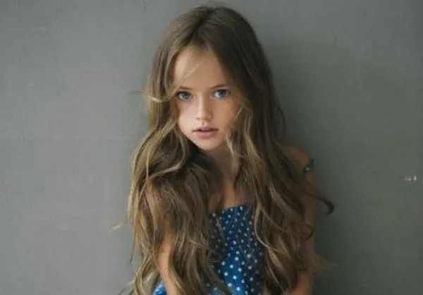 Kristina Pimenova, la niña más bella del mundo - Joven y guapa. Kristina Pimenova, la niña más bella del mundo - Joven y guapa.