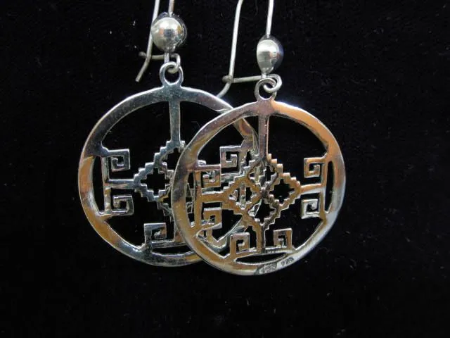 KUTZI JOYEROS: ARETE GRECA PREHISPANICA