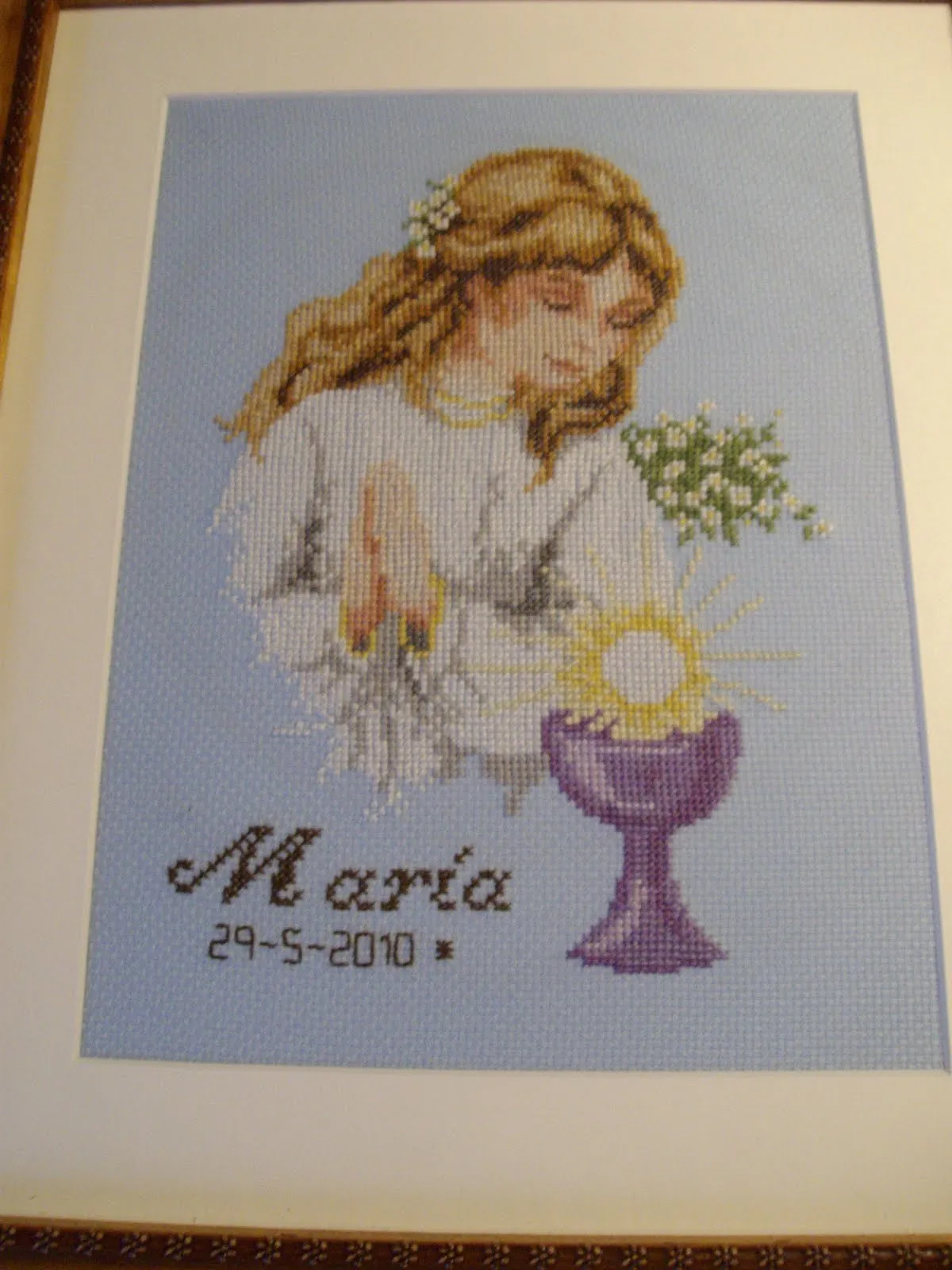 Labores y Miniaturas de María y Mª Conchi: Regalo de Comunión Labores y Miniaturas de María y Mª Conchi: Regalo de Comunión