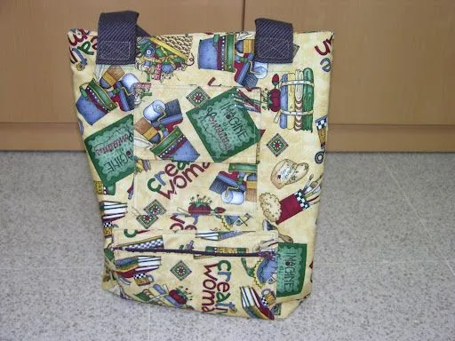 Mis Labores de Patchwork: Paso a paso de una bolsa de mano de labores.