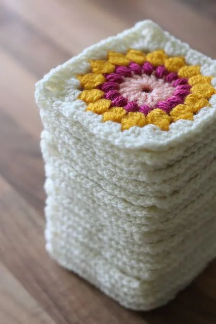 Labores en Red: 1668.- Patrones de ganchillo: Sunburst granny square Labores en Red: 1668.- Patrones de ganchillo: Sunburst granny square
