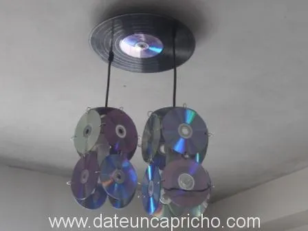 Lámparas con cd o dvd reciclados | Dateuncapricho Lámparas con cd o dvd reciclados | Dateuncapricho
