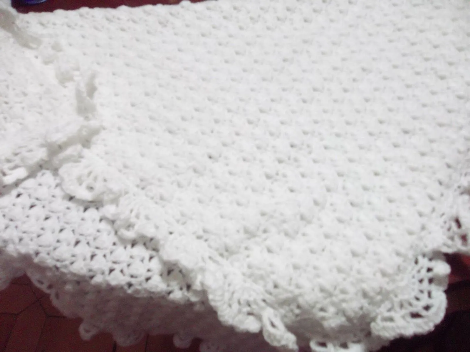 Entre lanas, hilos y agujas: Mantita para bebe Entre lanas, hilos y agujas: Mantita para bebe