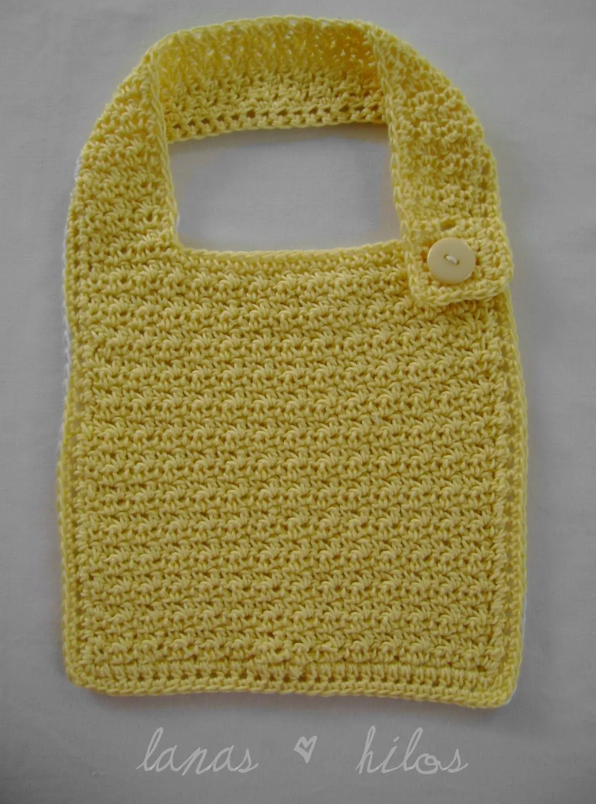 Lanas Hilos: Baby Bibs in Crochet